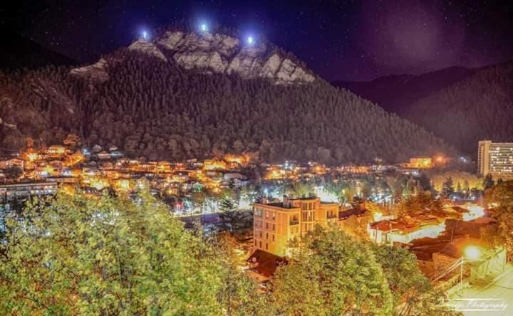 Gamsakhurdia Street Borjomi Ngoại thất bức ảnh